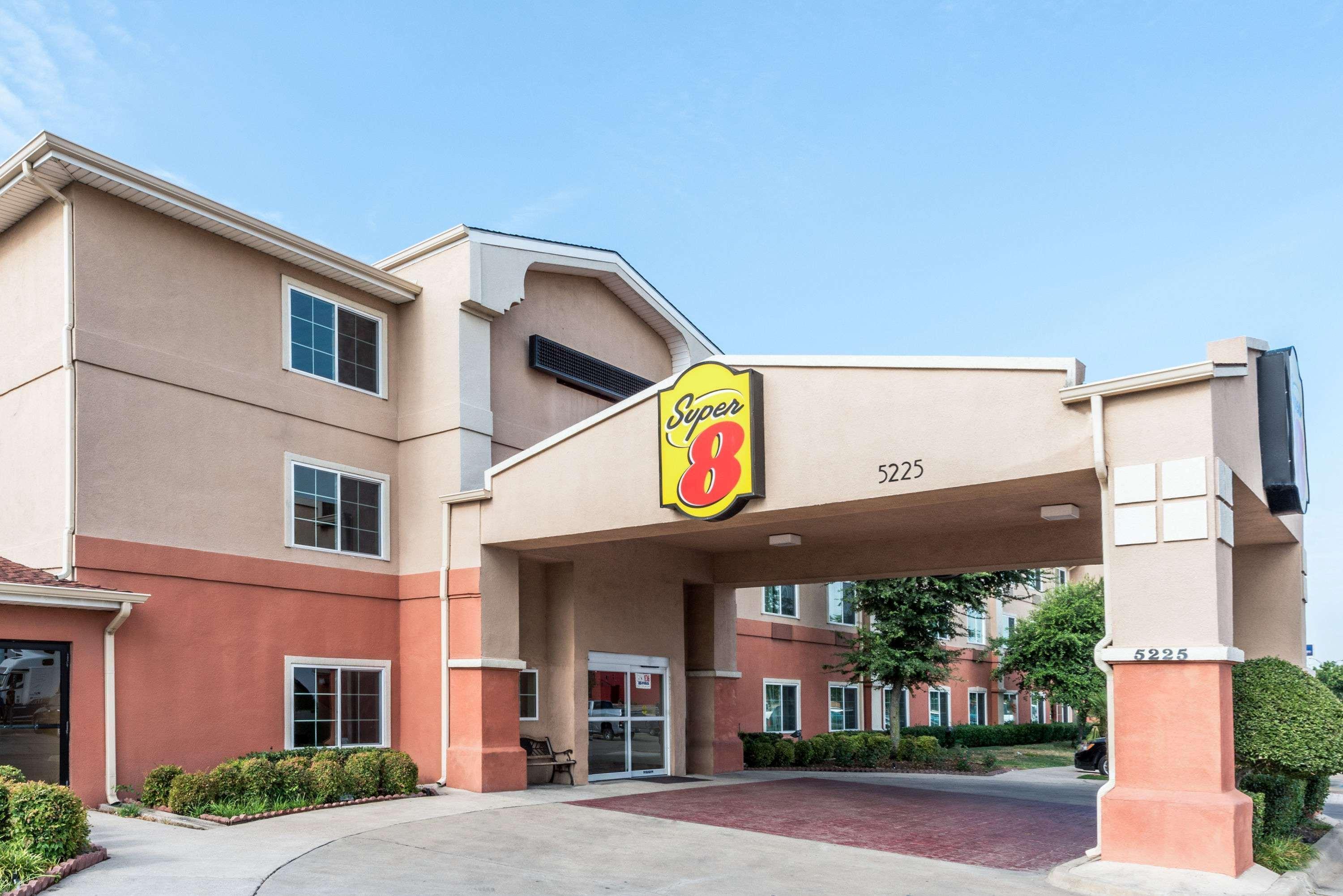Super 8 By Wyndham Fort Worth North Экстерьер фото