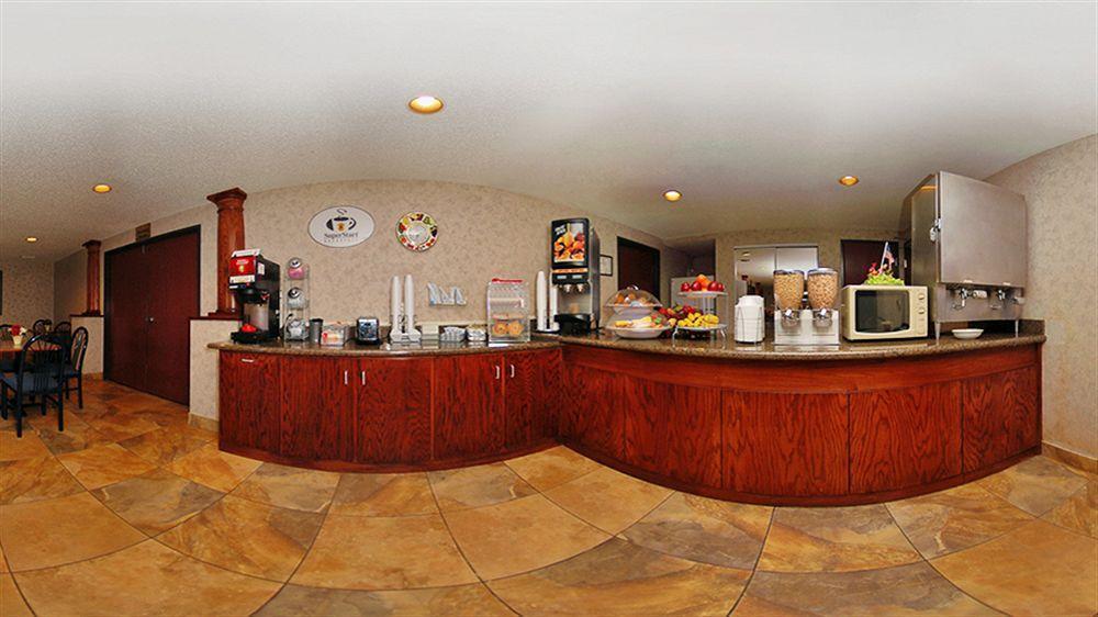 Super 8 By Wyndham Fort Worth North Экстерьер фото